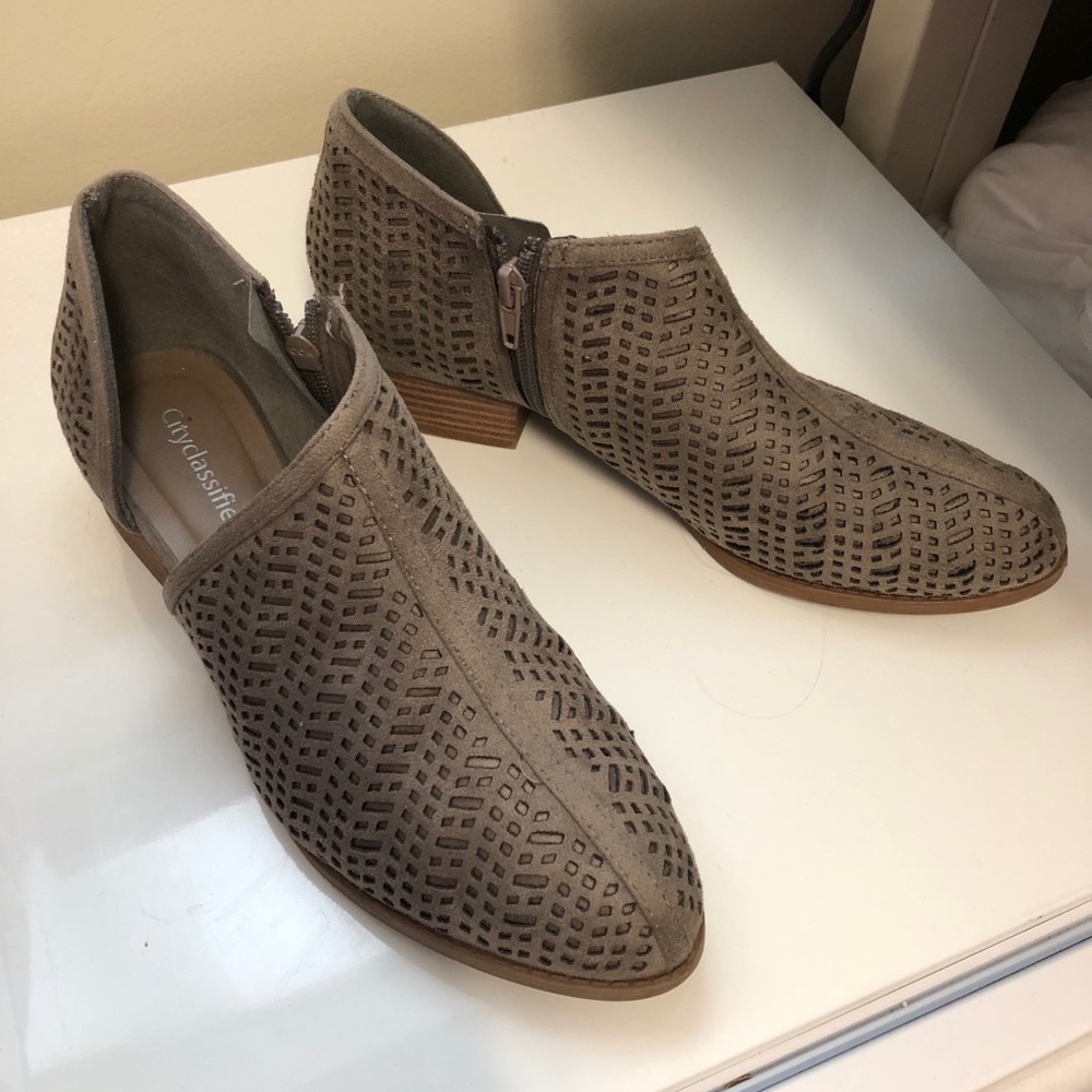 Cutout booties